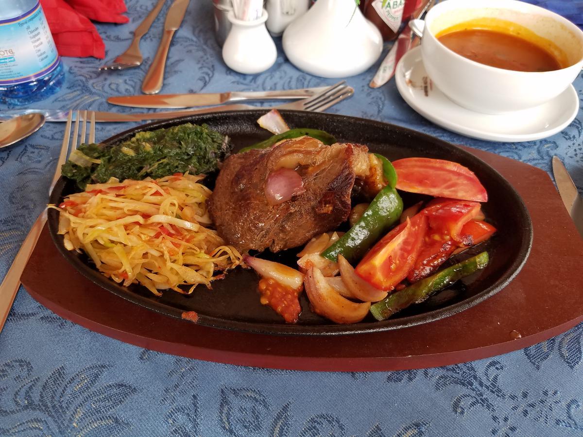 Chester Hotel ناكورو المظهر الخارجي الصورة