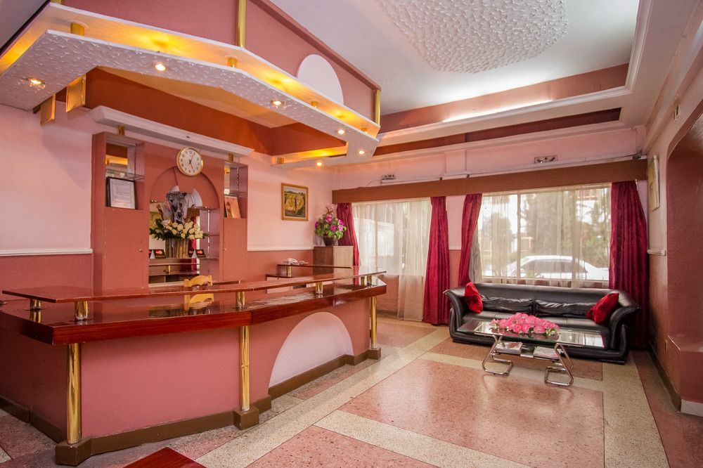 Chester Hotel ناكورو المظهر الخارجي الصورة