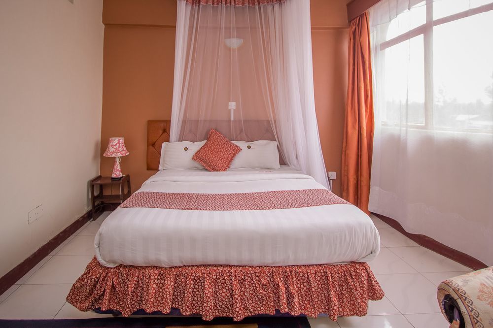 Chester Hotel ناكورو المظهر الخارجي الصورة