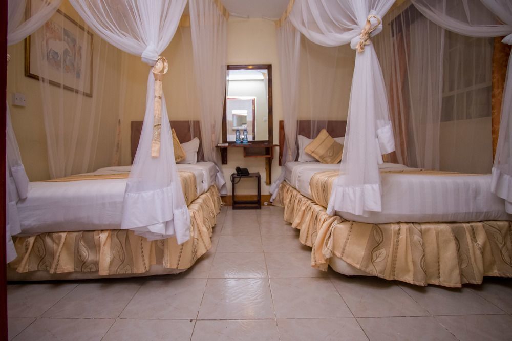 Chester Hotel ناكورو المظهر الخارجي الصورة