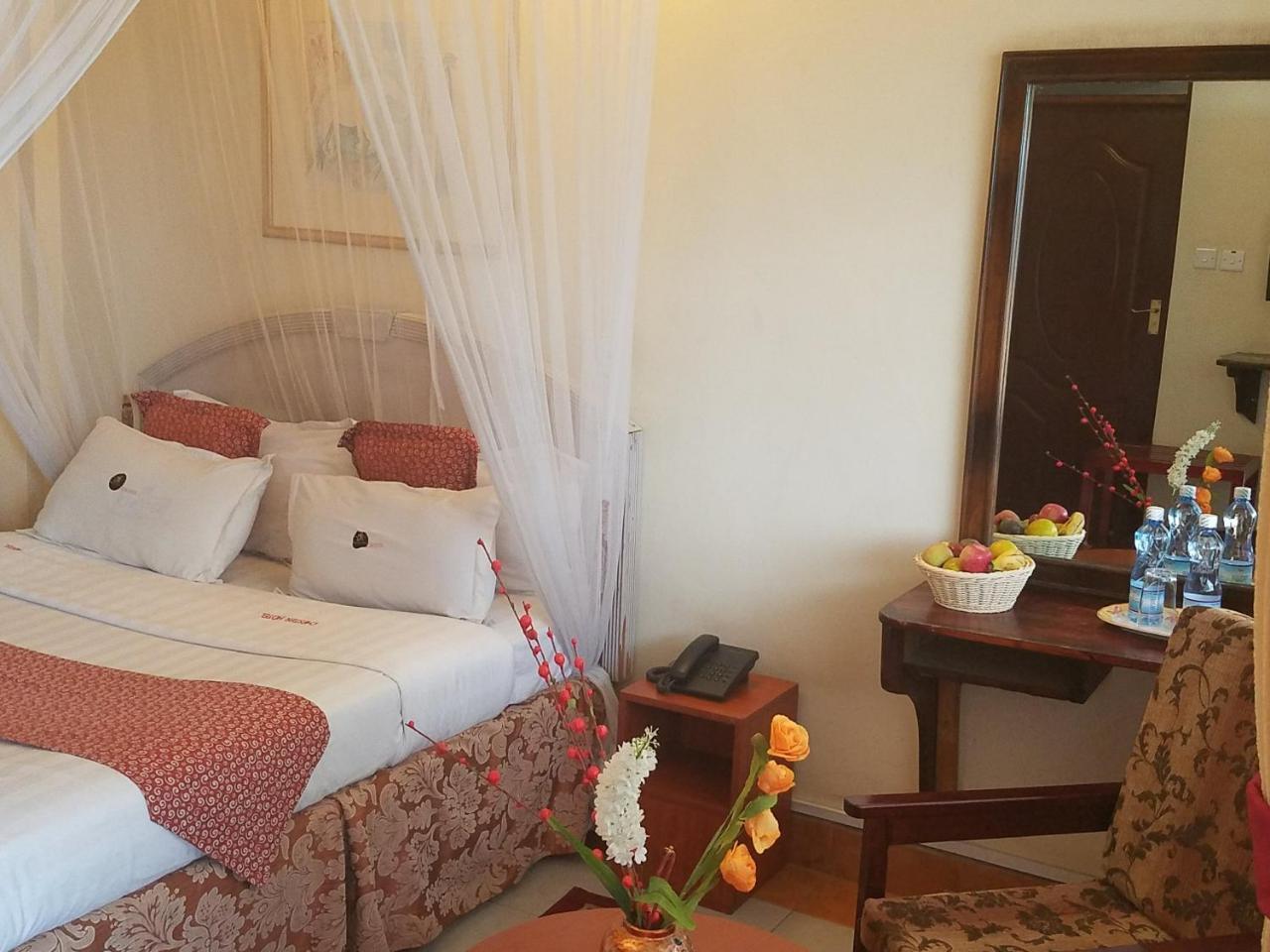 Chester Hotel ناكورو المظهر الخارجي الصورة